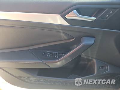 2025 Volkswagen Jetta Sport - zdjęcie 9 z 22 - miniatura