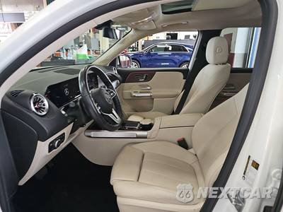 2023 Mercedes-Benz GLB 250 4MATIC - zdjęcie 7 z 31 - miniatura