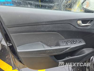 2020 Hyundai Accent SE - zdjęcie 9 z 26 - miniatura