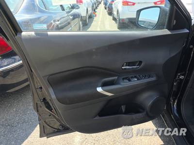 2021 Nissan Kicks SV - zdjęcie 9 z 27 - miniatura
