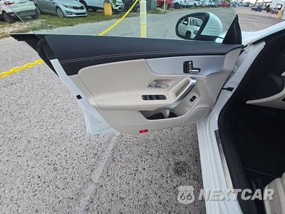 2025 Mercedes-Benz CLA 250 - zdjęcie 9 z 22 - miniatura