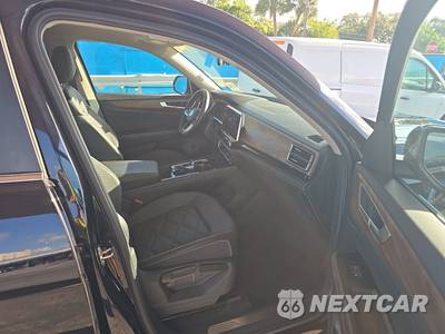 2025 Volkswagen Atlas 2.0T SE w/Technology - zdjęcie 8 z 25 - miniatura