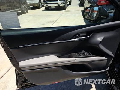 2023 Toyota Camry SE - zdjęcie 9 z 26 - miniatura