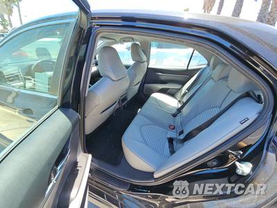 2023 Toyota Camry SE - zdjęcie 13 z 26 - miniatura