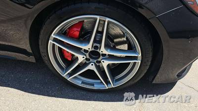 2015 Mercedes-Benz AMG C 63 S Sedan - zdjęcie 28 z 30 - miniatura
