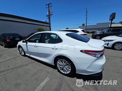 2018 Toyota Camry XLE - zdjęcie 6 z 28 - miniatura
