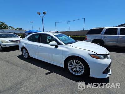 2018 Toyota Camry XLE - zdjęcie 3 z 28 - miniatura