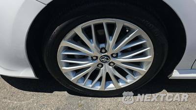 2018 Toyota Camry XLE - zdjęcie 25 z 28 - miniatura