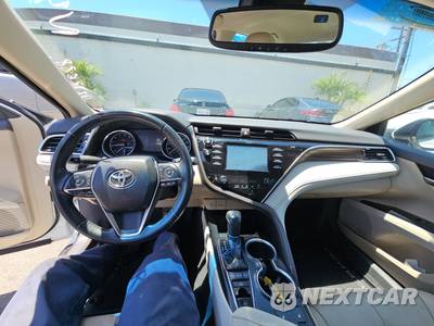 2018 Toyota Camry XLE - zdjęcie 11 z 28 - miniatura