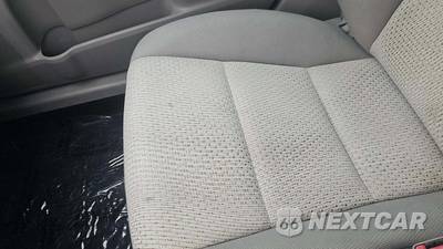 2014 Toyota Camry LE - zdjęcie 33 z 58 - miniatura