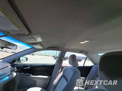 2014 Toyota Camry LE - zdjęcie 20 z 58 - miniatura