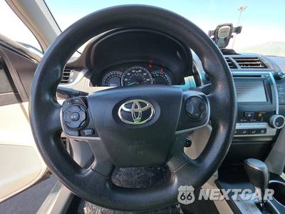 2014 Toyota Camry LE - zdjęcie 10 z 58 - miniatura