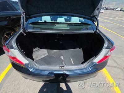 2014 Toyota Camry LE - zdjęcie 16 z 58 - miniatura
