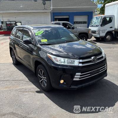 2019 Toyota Highlander XLE - zdjęcie 3 z 28 - miniatura