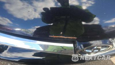 2016 Toyota Camry LE - zdjęcie 29 z 30 - miniatura