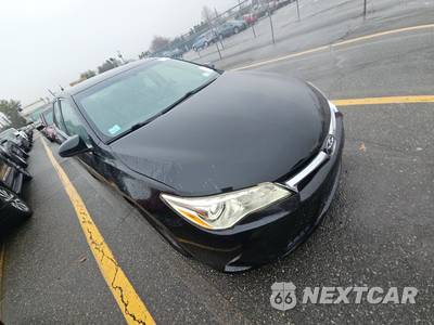 2016 Toyota Camry LE - zdjęcie 3 z 30 - miniatura