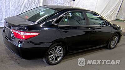 2015 Toyota Camry SE - zdjęcie 4 z 48 - miniatura