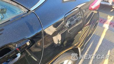2016 Toyota Camry SE - zdjęcie 25 z 35 - miniatura