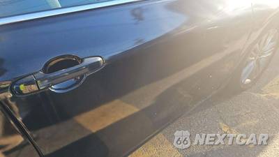 2016 Toyota Camry SE - zdjęcie 28 z 35 - miniatura
