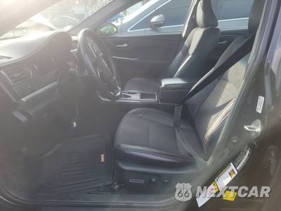 2017 Toyota Camry SE - zdjęcie 7 z 51 - miniatura