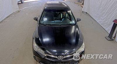 2016 Toyota Camry SE - zdjęcie 2 z 35 - miniatura