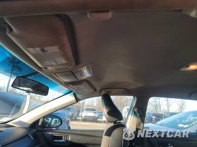 2016 Toyota Camry SE - zdjęcie 19 z 35 - miniatura