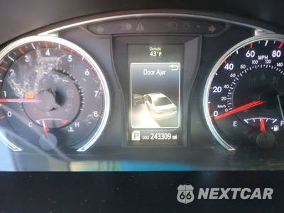 2016 Toyota Camry SE - zdjęcie 12 z 35 - miniatura
