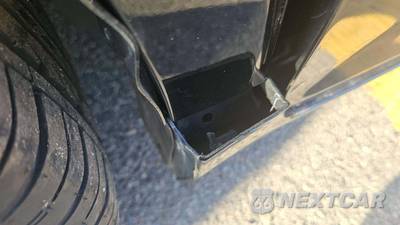 2016 Toyota Camry SE - zdjęcie 22 z 35 - miniatura