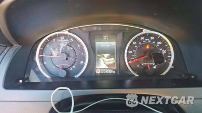 2016 Toyota Camry SE - zdjęcie 17 z 35 - miniatura