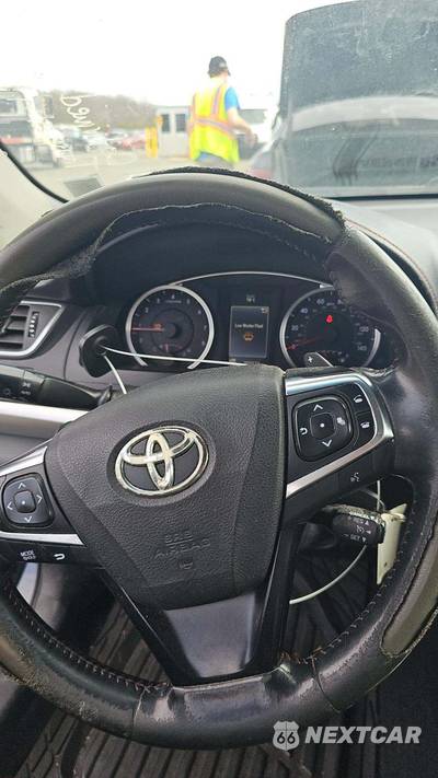 2016 Toyota Camry SE - zdjęcie 25 z 55 - miniatura