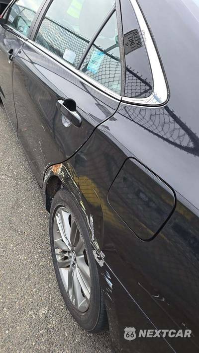 2017 Toyota Camry LE - zdjęcie 42 z 44 - miniatura