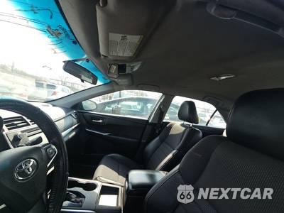 2016 Toyota Camry SE - zdjęcie 21 z 40 - miniatura