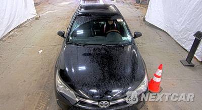 2017 Toyota Camry LE - zdjęcie 2 z 44 - miniatura