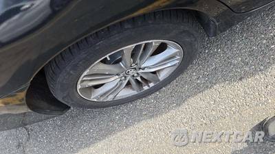 2016 Toyota Camry SE - zdjęcie 42 z 50 - miniatura
