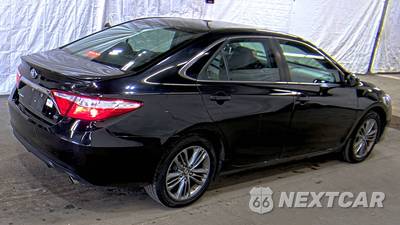 2016 Toyota Camry SE - zdjęcie 4 z 50 - miniatura