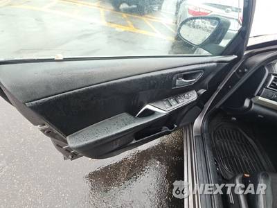 2017 Toyota Camry SE - zdjęcie 9 z 39 - miniatura
