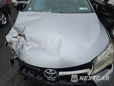 2016 Toyota Camry SE - zdjęcie 15 z 59 - miniatura