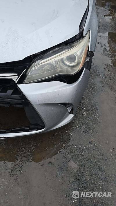 2016 Toyota Camry SE - zdjęcie 41 z 59 - miniatura