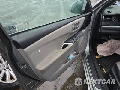 2016 Toyota Camry SE - zdjęcie 9 z 59 - miniatura