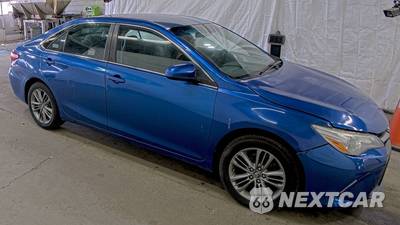 2017 Toyota Camry SE - zdjęcie 3 z 55 - miniatura