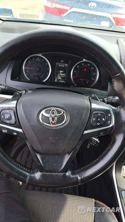 2017 Toyota Camry SE - zdjęcie 33 z 55 - miniatura