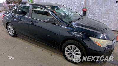 2016 Toyota Camry LE - zdjęcie 3 z 34 - miniatura