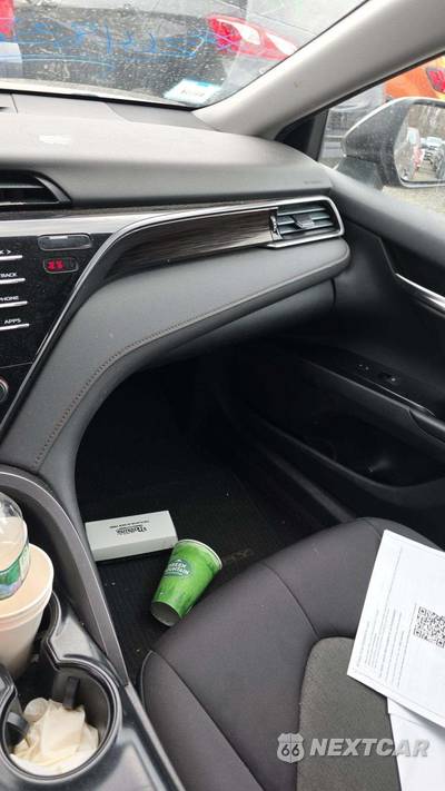 2019 Toyota Camry LE - zdjęcie 31 z 46 - miniatura