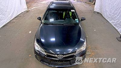 2016 Toyota Camry SE - zdjęcie 2 z 37 - miniatura
