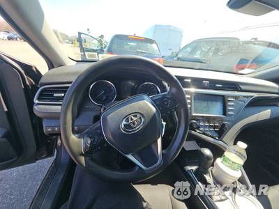 2019 Toyota Camry LE - zdjęcie 10 z 46 - miniatura
