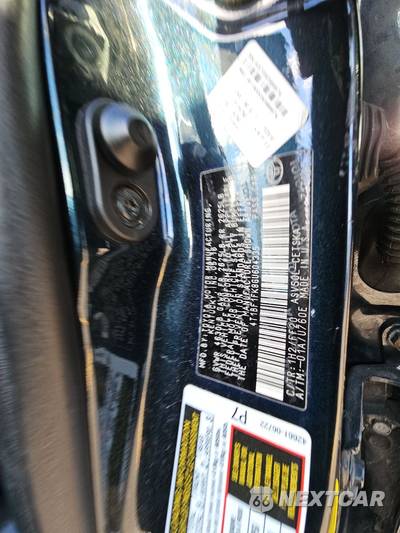 2016 Toyota Camry SE - zdjęcie 14 z 37 - miniatura