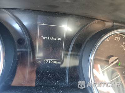 2019 Toyota Camry LE - zdjęcie 12 z 46 - miniatura