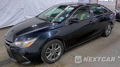 2016 Toyota Camry SE - zdjęcie 1 z 37 - miniatura