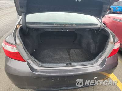 2017 Toyota Camry SE - zdjęcie 16 z 37 - miniatura