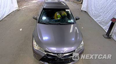 2017 Toyota Camry SE - zdjęcie 2 z 37 - miniatura